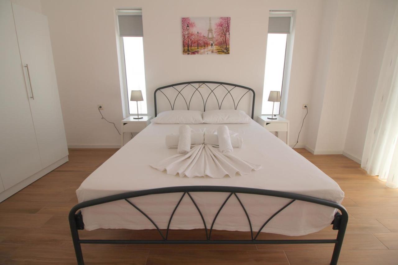 Nefeli Apartments Sarandë Eksteriør billede