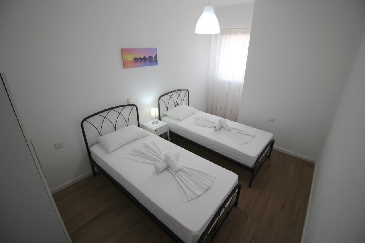 Nefeli Apartments Sarandë Eksteriør billede