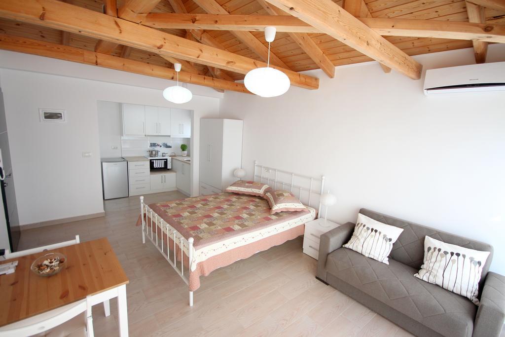 Nefeli Apartments Sarandë Eksteriør billede