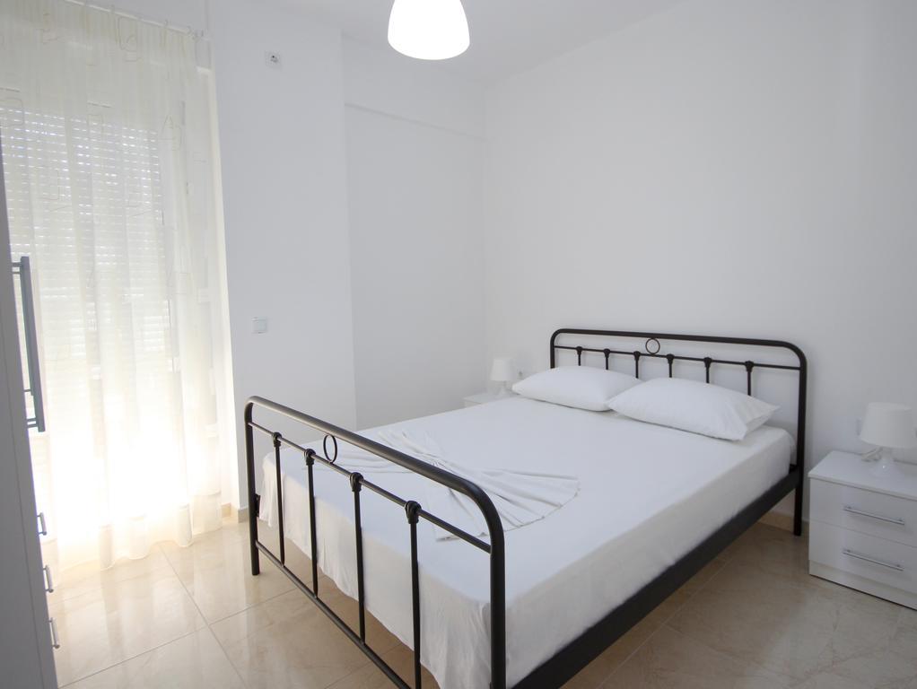 Nefeli Apartments Sarandë Eksteriør billede