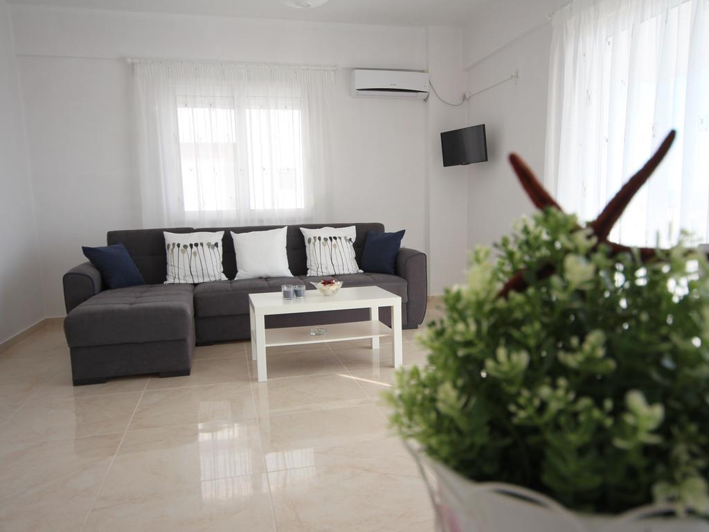 Nefeli Apartments Sarandë Eksteriør billede