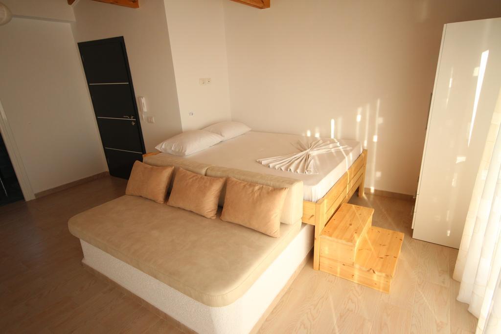 Nefeli Apartments Sarandë Eksteriør billede