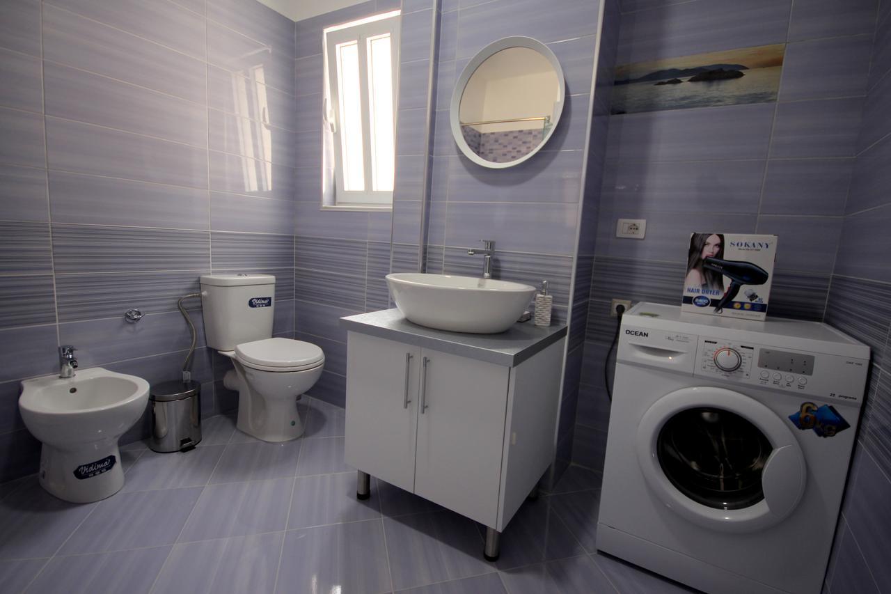 Nefeli Apartments Sarandë Eksteriør billede