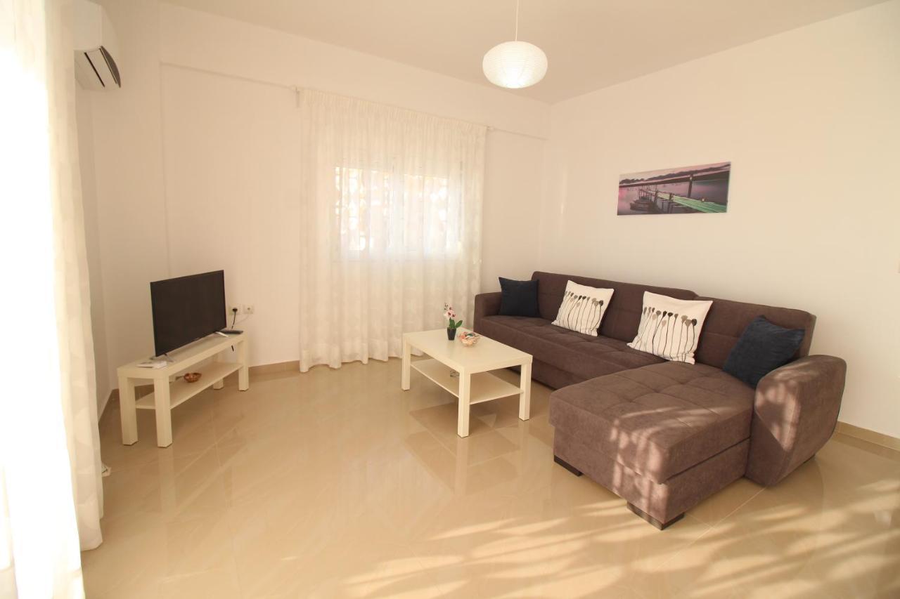 Nefeli Apartments Sarandë Eksteriør billede