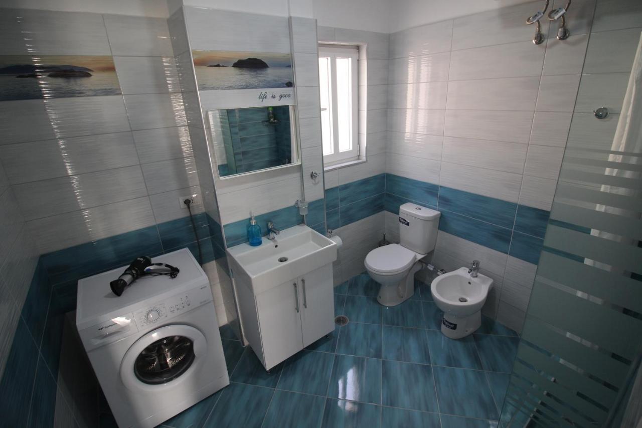 Nefeli Apartments Sarandë Eksteriør billede